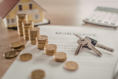 money house and keys